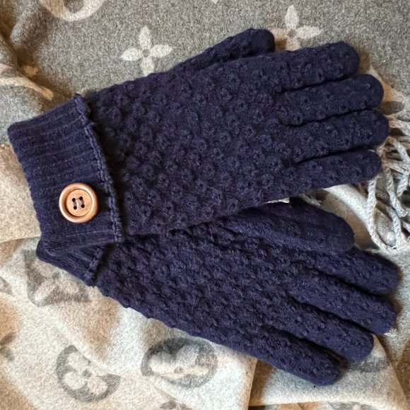 New Own Style Women’s Winter Gloves W/ Button Details in Blue - Picture 2 of 7